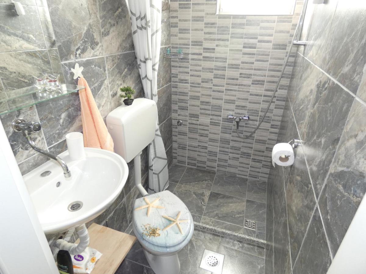 Holiday House Sia 贾塞尼采 外观 照片